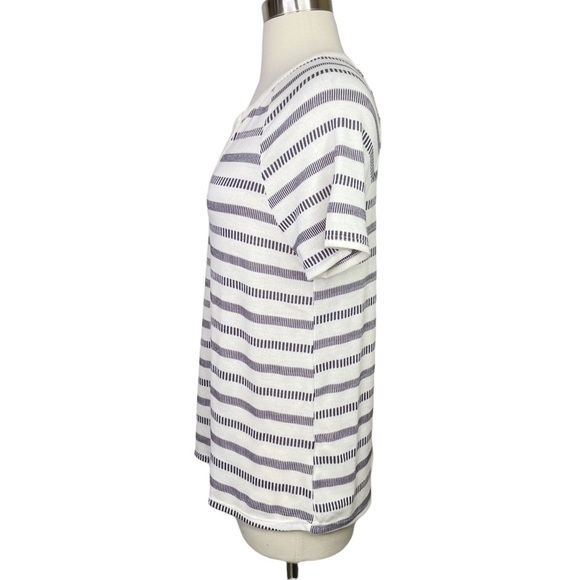 Stitch Fix l Kaileigh Split Neck Top, Small - Picture 2 of 8